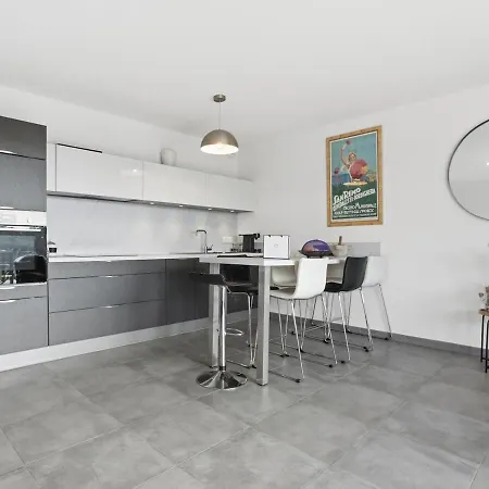 Appt 2 Chambres, 3 Etoiles, Piscine, Wifi, Parking, Clim Appartement Saint-Raphaël