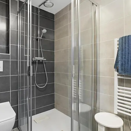 Appt 2 Chambres, 3 Etoiles, Piscine, Wifi, Parking, Clim * Saint-Raphaël