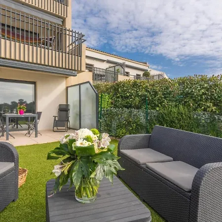 Appartement Appt 2 Chambres, 3 Etoiles, Piscine, Wifi, Parking, Clim